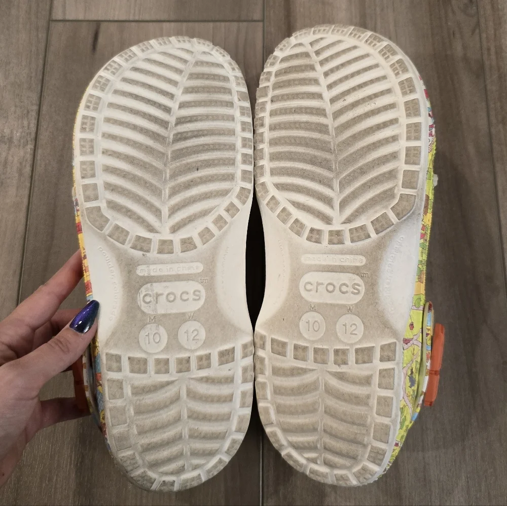 DISNEY Vault 50th Crocs - Picture 9 of 10